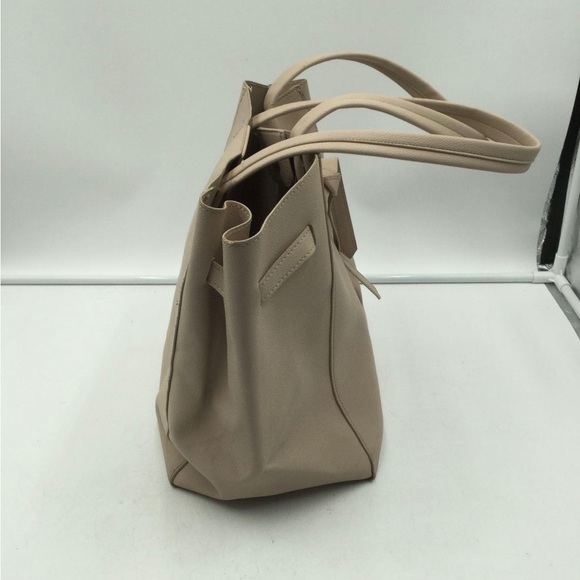 VERA NEW YORK Large Taupe Bucket Bag Tote - Picture 5 of 8